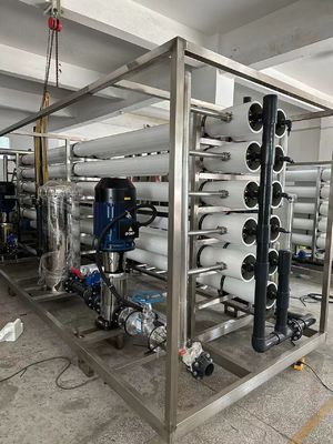 Καλή τιμή Βιομηχανικός καθαριστής νερού RO 500-1000 M3/Day με 5 στάδια και 98% απόρριψη σε απευθείας σύνδεση