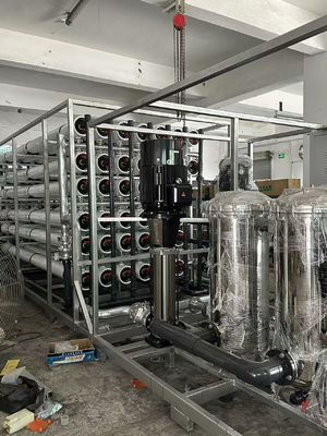 Καλή τιμή 500-10000 ppm Υδροτροφή Αλμυρό νερό Αλμυρό νερό Σύστημα αντίστροφης όσμωσης για βιομηχανικά σε απευθείας σύνδεση